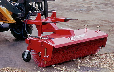 freikehrende Anbau-Kehrmaschine