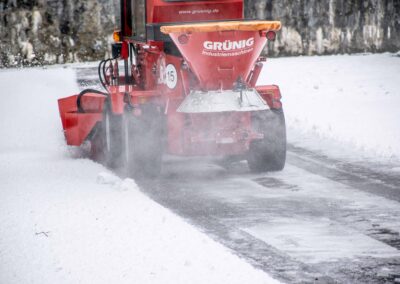 Uni-Truck Granulat- und Salzsteruer 4