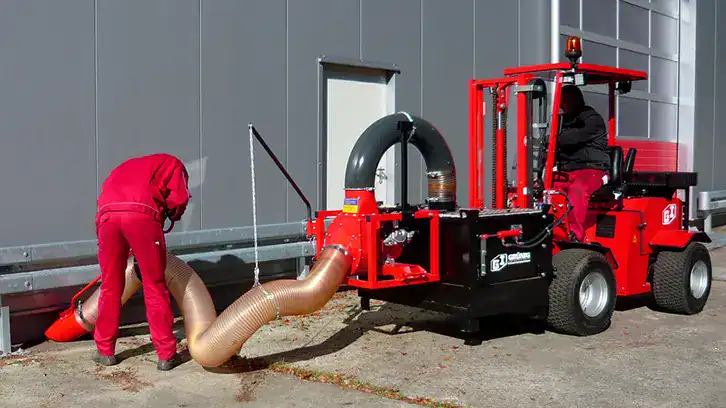 Uni-Truck Laubsauger