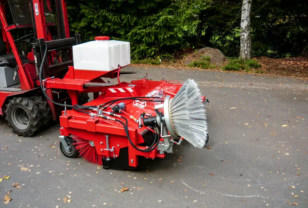 Anbaukehrmaschine GSO 1500